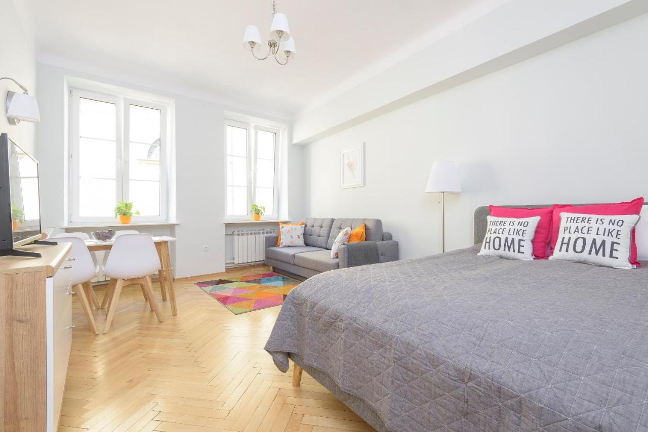 Bright And Modern Apartment In The Heart Of The Old And New Town Warsaw Exterior photo