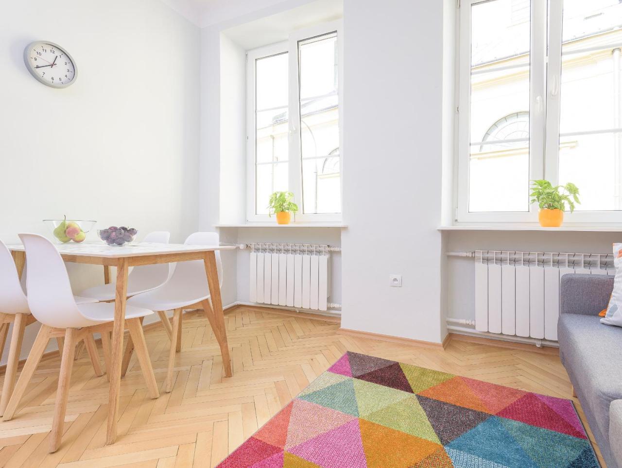Bright And Modern Apartment In The Heart Of The Old And New Town Warsaw Exterior photo