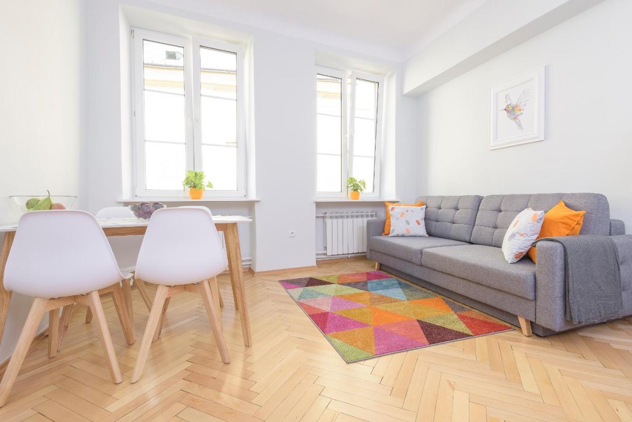 Bright And Modern Apartment In The Heart Of The Old And New Town Warsaw Exterior photo